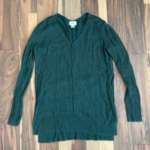 Old Navy green sweater
